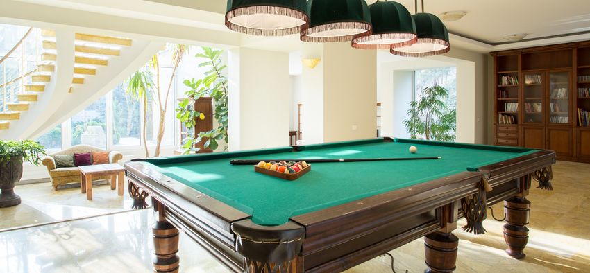Pool Table Movers 7 Reasons To Hire, How Bright Should A Snooker Table Light Be